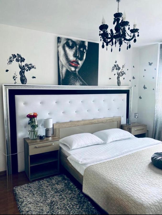 Apartament Lux Crialy - 75 M2 - Free Parking Temeşvar Dış mekan fotoğraf